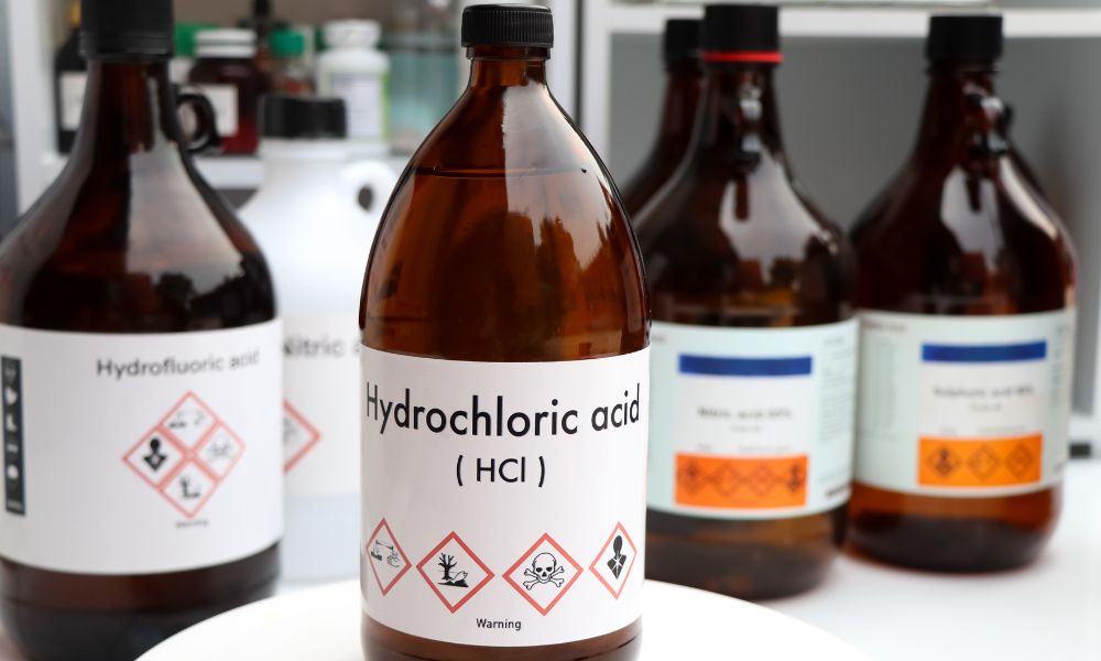 हाइड्रोक्लोरिक एसिड: फार्मूला, बनाने की विधि, गुण और उपयोग – Hydrochloric Acid Preparation, Properties and Uses in Hindi